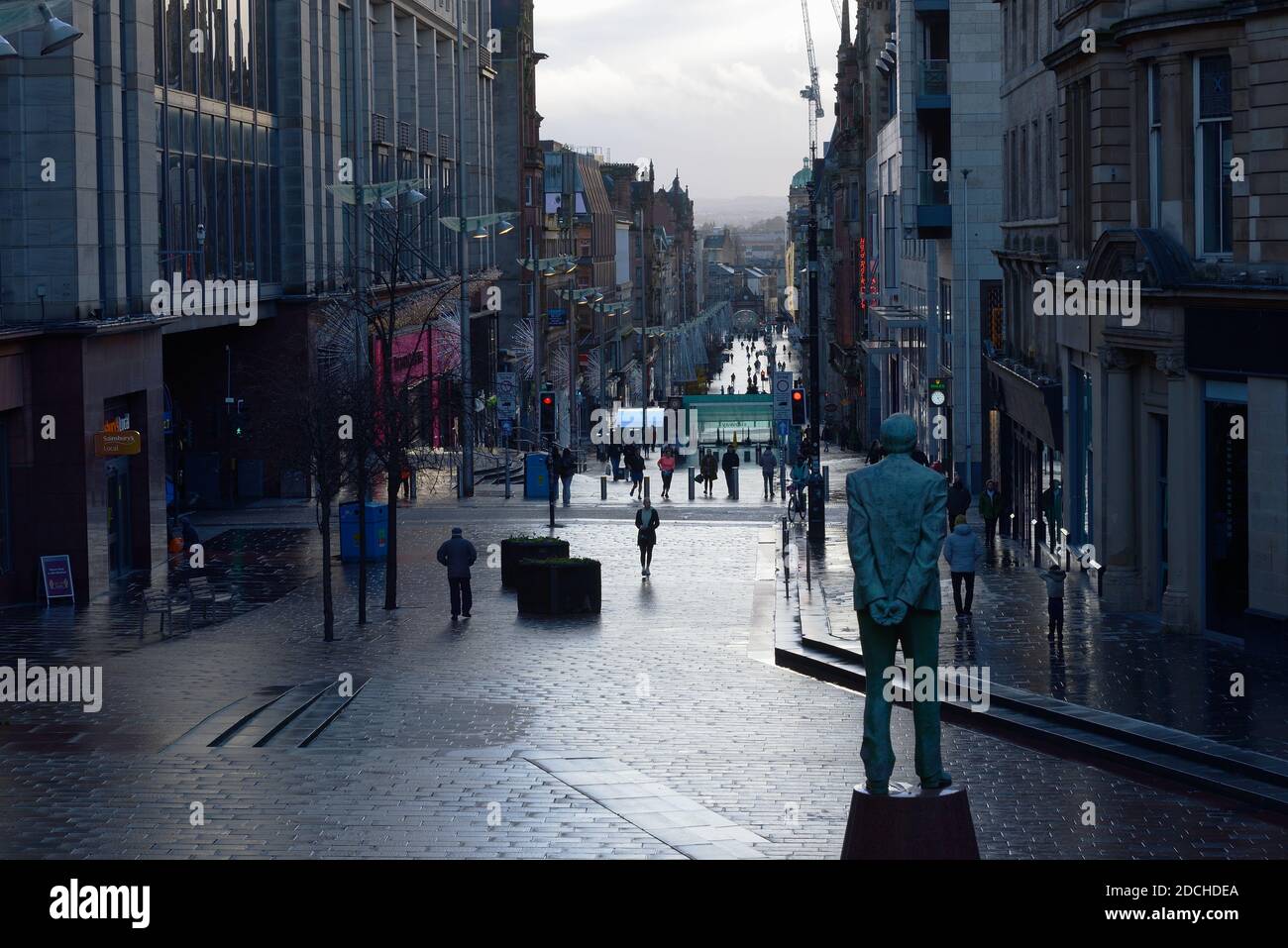 Glasgow Buchanan Street il giorno dopo il trasferimento a Covid Level 4 Foto Stock