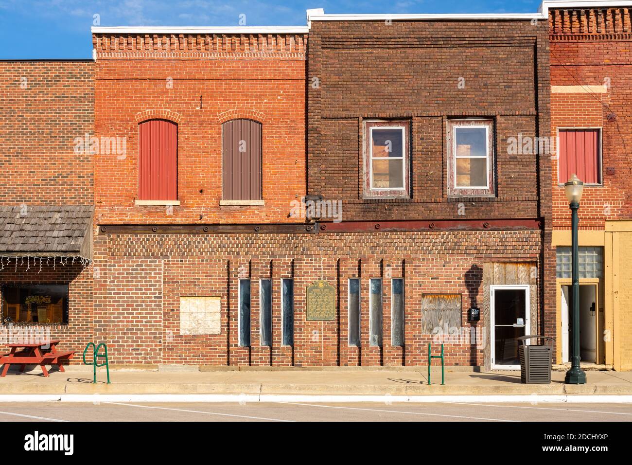 Edifici del centro città nella piccola città del Midwest. Amboy, Illinois, Stati Uniti Foto Stock