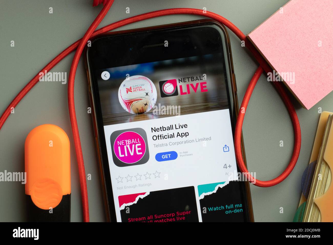 New York, Stati Uniti - 7 novembre 2020: Netball Live app store logo sullo schermo del telefono, editoriale illustrativo. Foto Stock