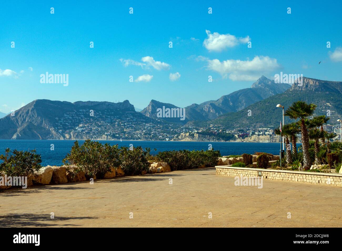 Toix e Mascarat dal Penon,de Ifach alla popolare destinazione di vacanza di Calpe, sulla Costa Blanca, Alicante, Spagna Foto Stock