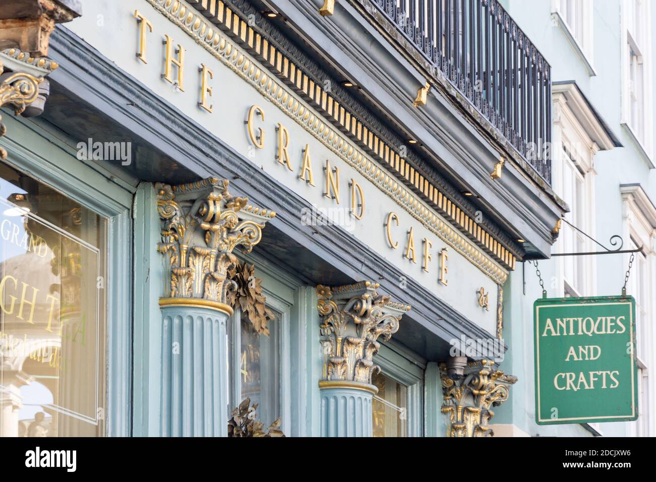 The Art Deco Grand Cafe Tea House, High Street, Oxford, Oxfordshire, Inghilterra, Regno Unito Foto Stock