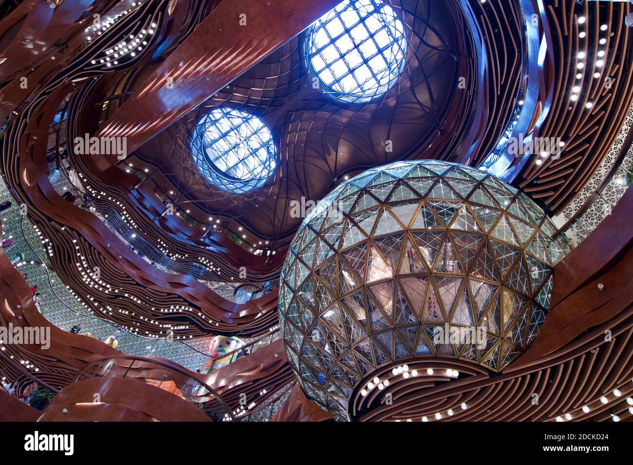 All'interno del centro commerciale K11 Musea a Hong Kong Foto Stock