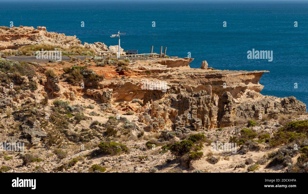Le pareti rocciose di Capo Northumberland a Port MacDonnell Sud Australia il 10 novembre 2020 Foto Stock