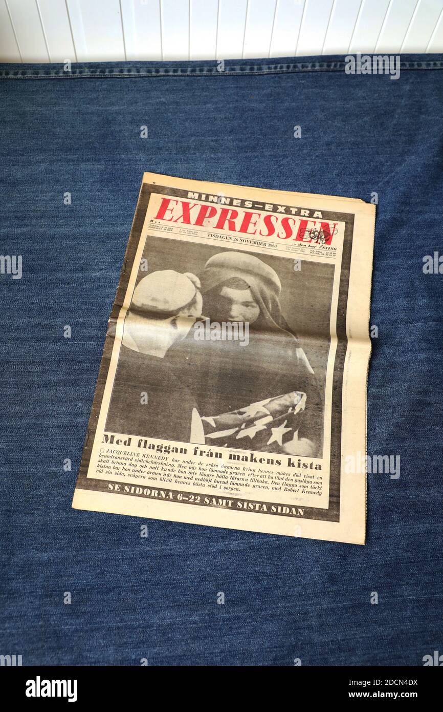 BORENSBERG, SVEZIA - 12 NOVEMBRE 2020: Prima pagina del giornale Expressen sull'assassinio di John F Kennedy. Foto Gippe Gustafsson Foto Stock