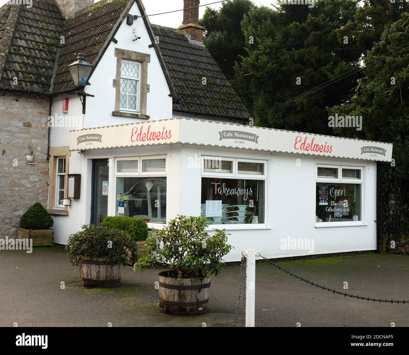 Novembre 2020 - Edelweiss, un noto caffè e ristorante alla base della gola di Cheddar, Somerset. Foto Stock