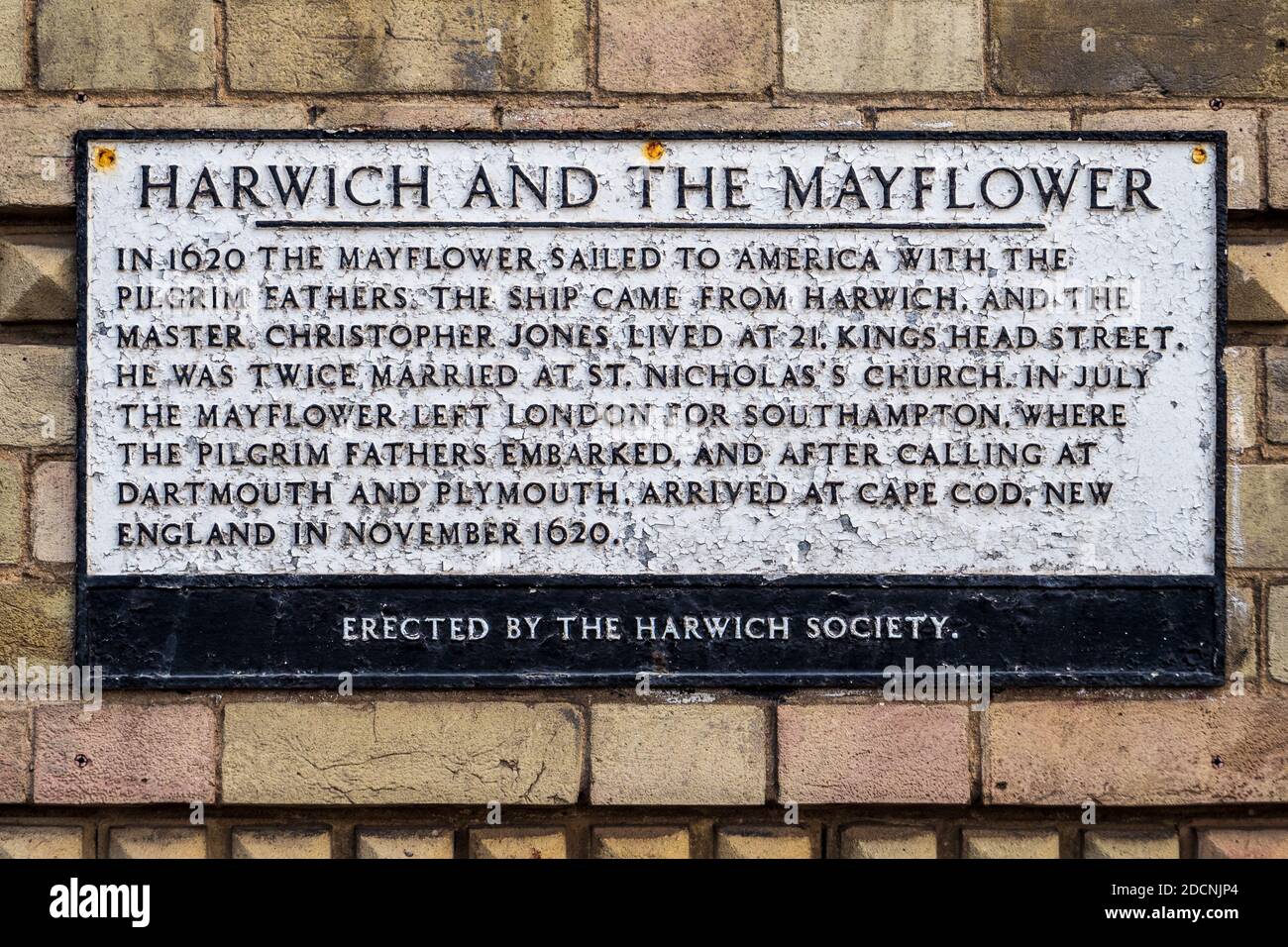 Mayflower Plaque Harwich - il Mayflower era un Harwich basato Nave e navigato in America con i Padri Pellegrini 1620 - targa della Harwich Society Foto Stock