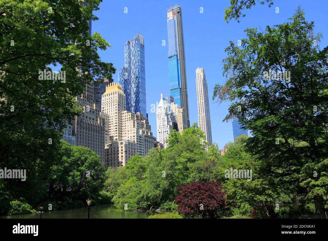 Miliardari’s Row, grattacieli di lusso che sovrastano Central Park, Manhattan, New York City, USA Foto Stock