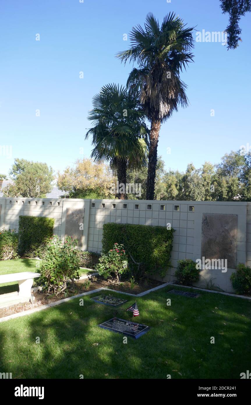 Los Angeles, California, USA 17 novembre 2020 UNA visione generale dell'atmosfera del comico Don Rickles grave al Mount Sinai Cemetery Hollywood Hills il 17 novembre 2020 a Los Angeles, California, USA. Foto di Barry King/Alamy Stock foto Foto Stock