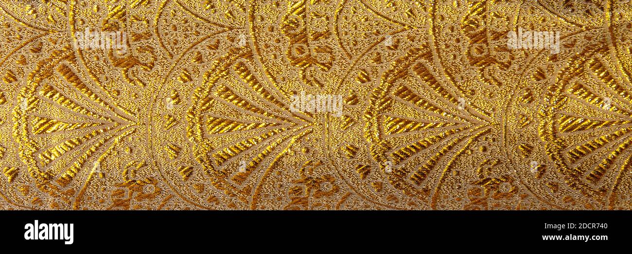 Ornamento floreale oro motivo tessuto broccato. Primo piano, formato banner  Foto stock - Alamy