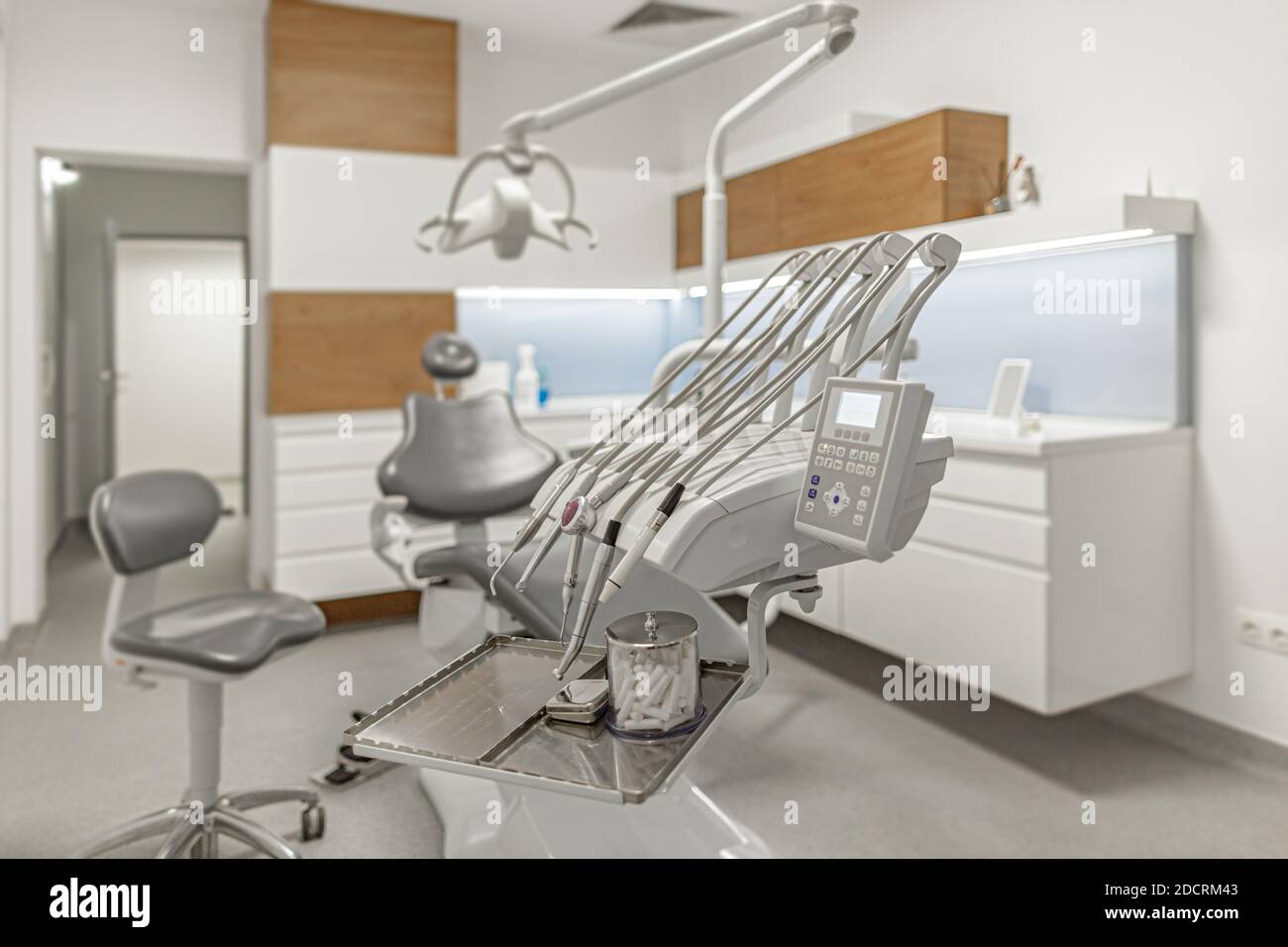 Strumenti di stomatologia su cabina di stomatologia Foto Stock