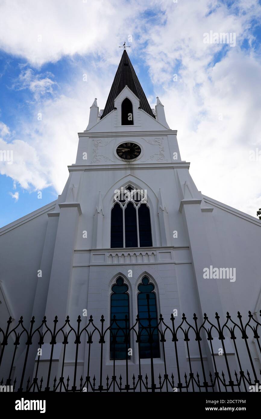 Torre neo-gotica del Moederkerk di Stellenbosch, chiesa riformata olandese, Capo Winelands, Provincia del Capo Occidentale, Sudafrica. Foto Stock