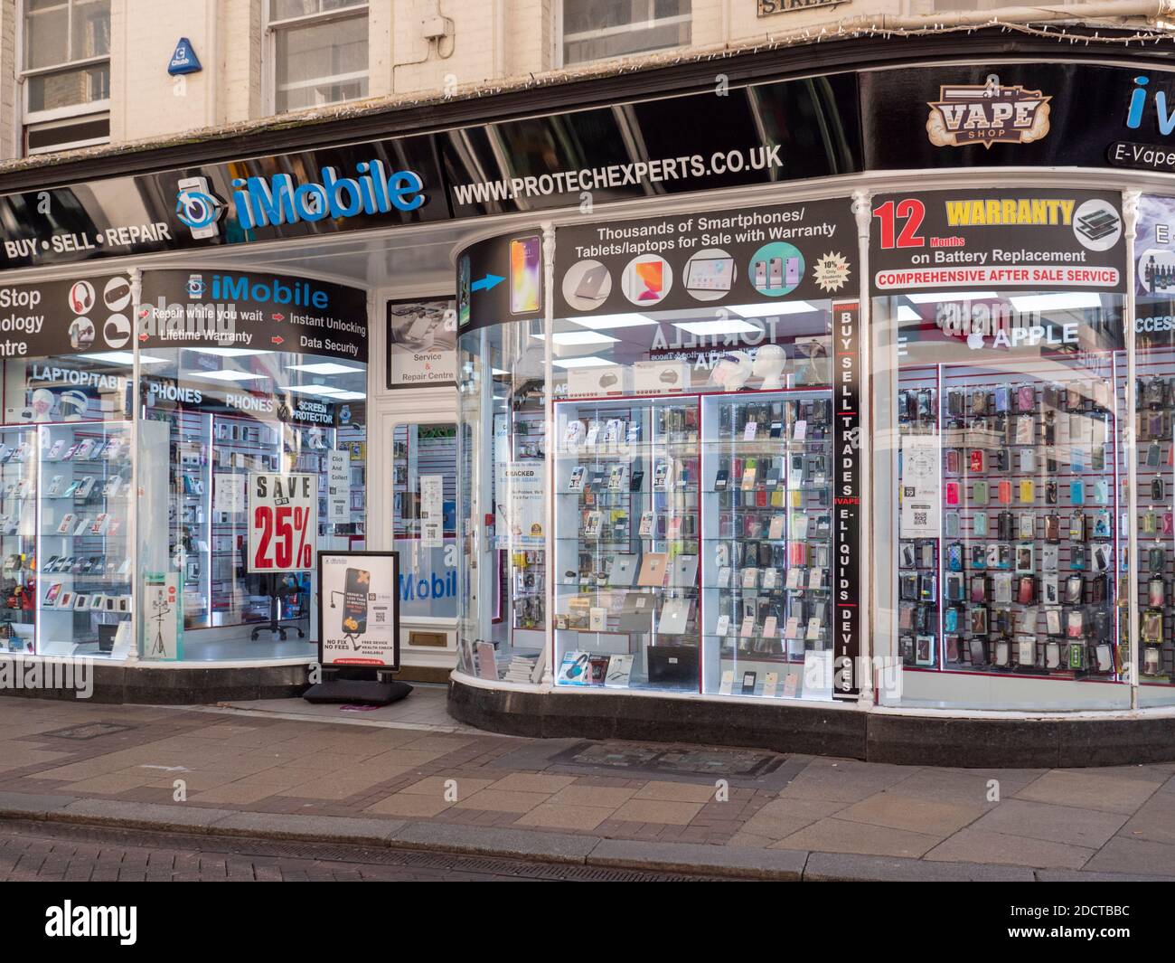 Il negozio di telefoni cellulari imoblie a Cambridge UK Foto stock - Alamy