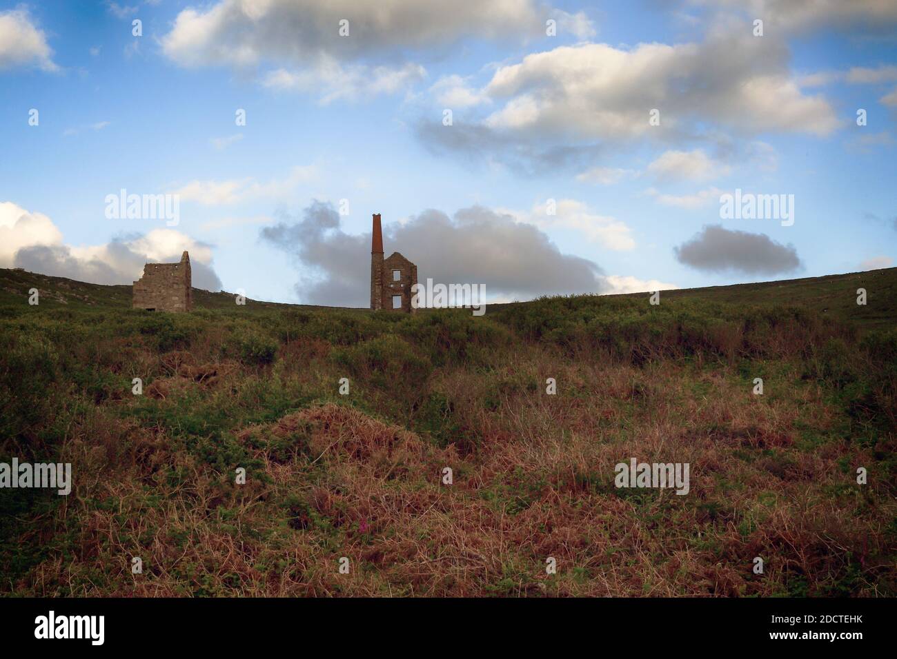 Carn Galver Mine motore case, Penwith Peninsula, Cornovaglia, Regno Unito Foto Stock