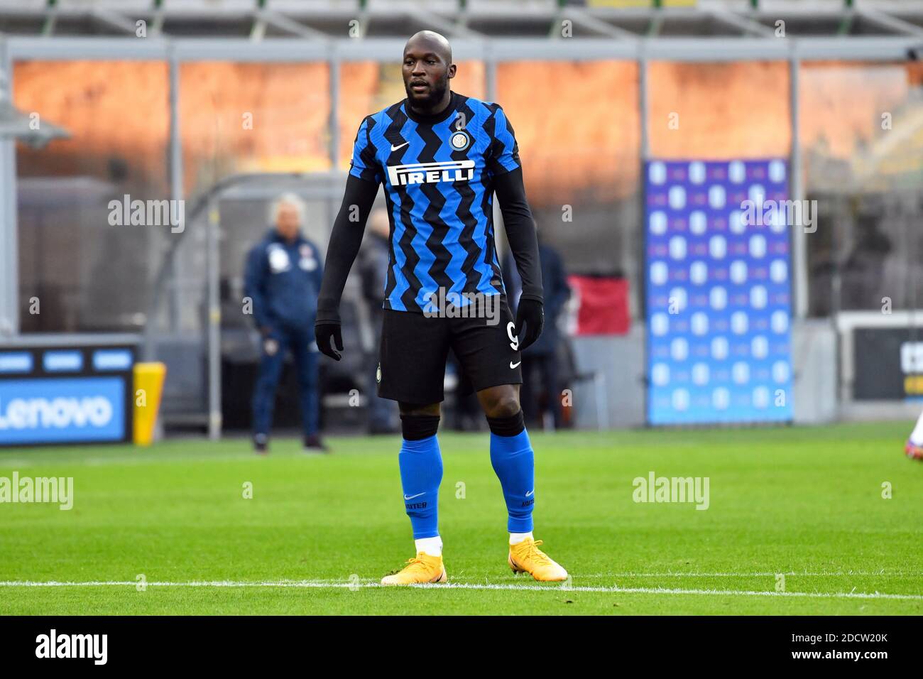 Milano, Italia. 22 novembre 2020. Romelu Lukaku (9) di Inter Milan ha visto nella serie UNA partita tra Inter Milano e Torino a San Siro a Milano. (Photo Credit: Gonzales Photo/Alamy Live News Foto Stock