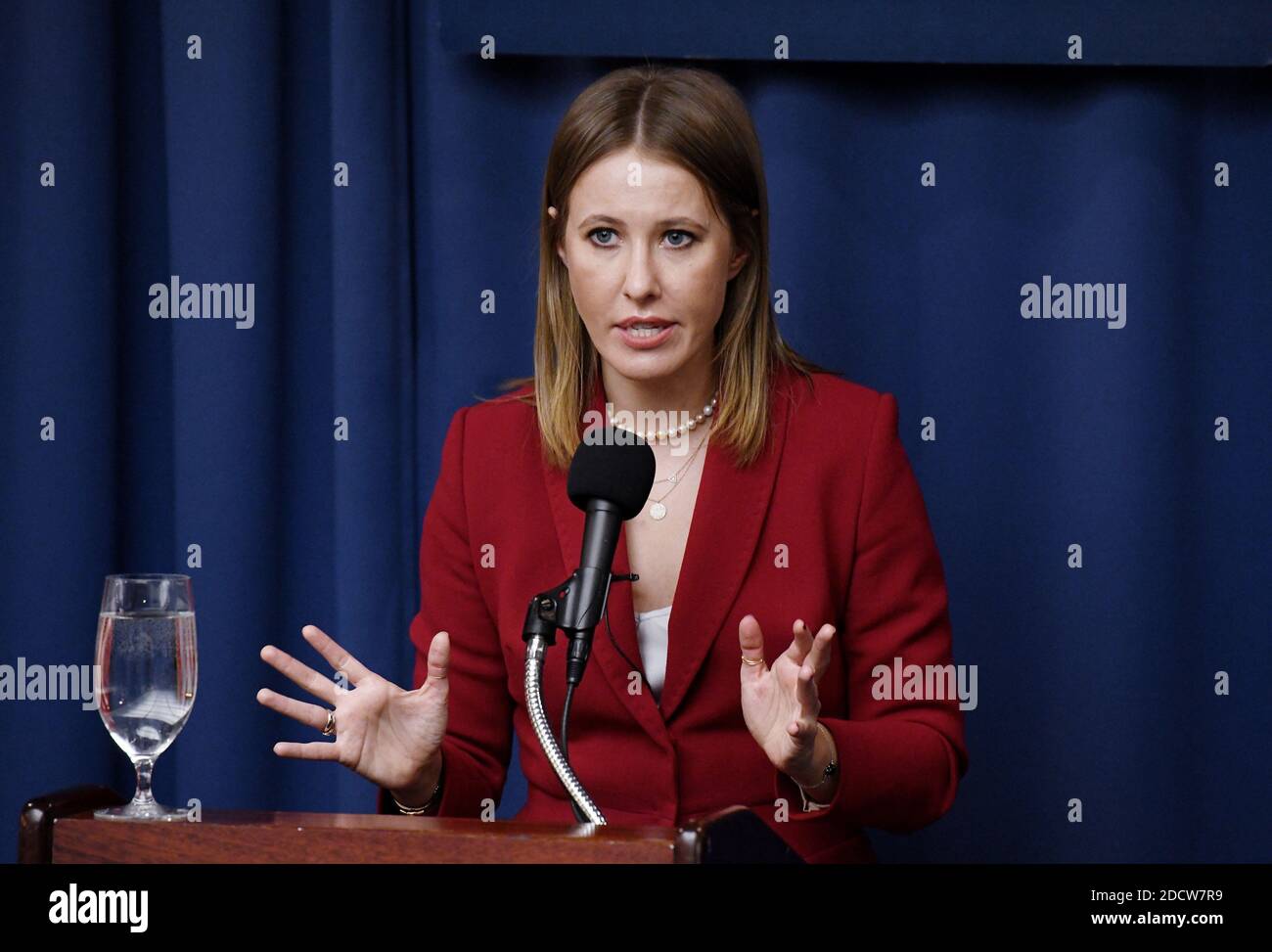 La candidata presidenziale russa Ksenia Sobchak parla al National Press Club, 6 febbraio 2018 a Washington, DC. Foto di Olivier Douliery/Abaca Press Foto Stock