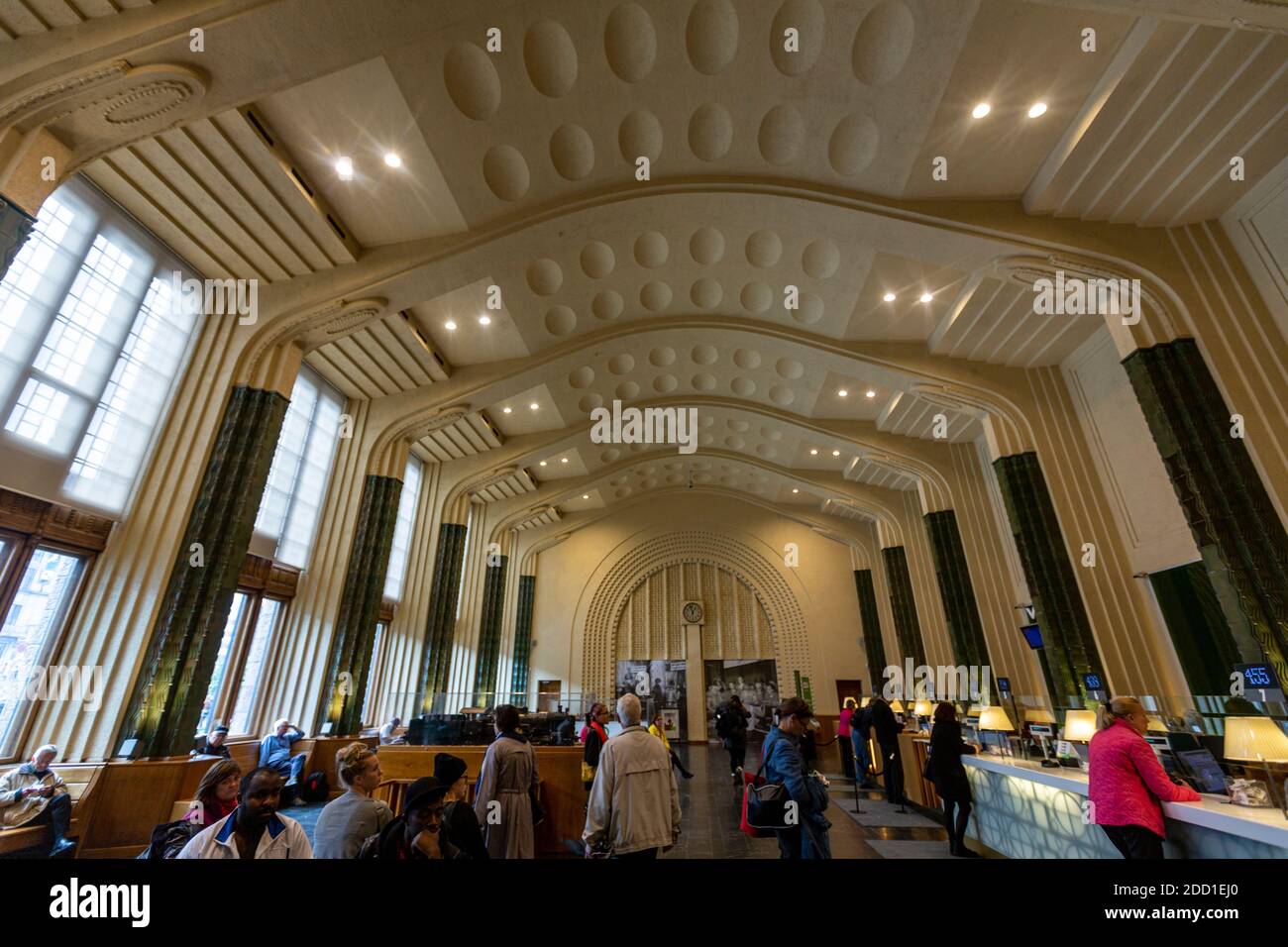 All'interno della stazione centrale di Helsinki, Helsinki, Finlandia Foto Stock