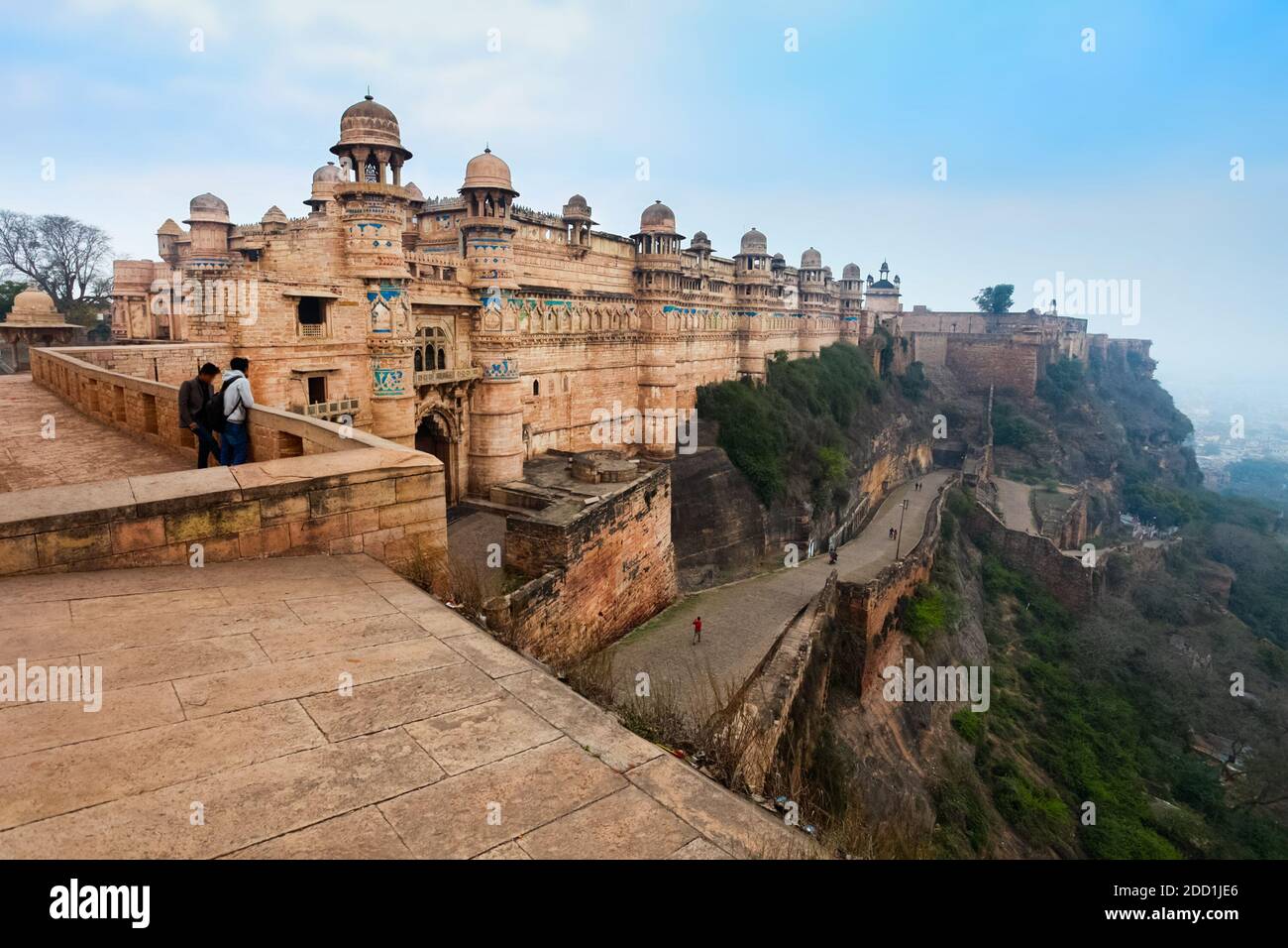 Il Forte di Gwalior (o Gwalior Qila) è un forte di collina nella città di Gwalior, nello stato federato del Madhya Pradesh Foto Stock