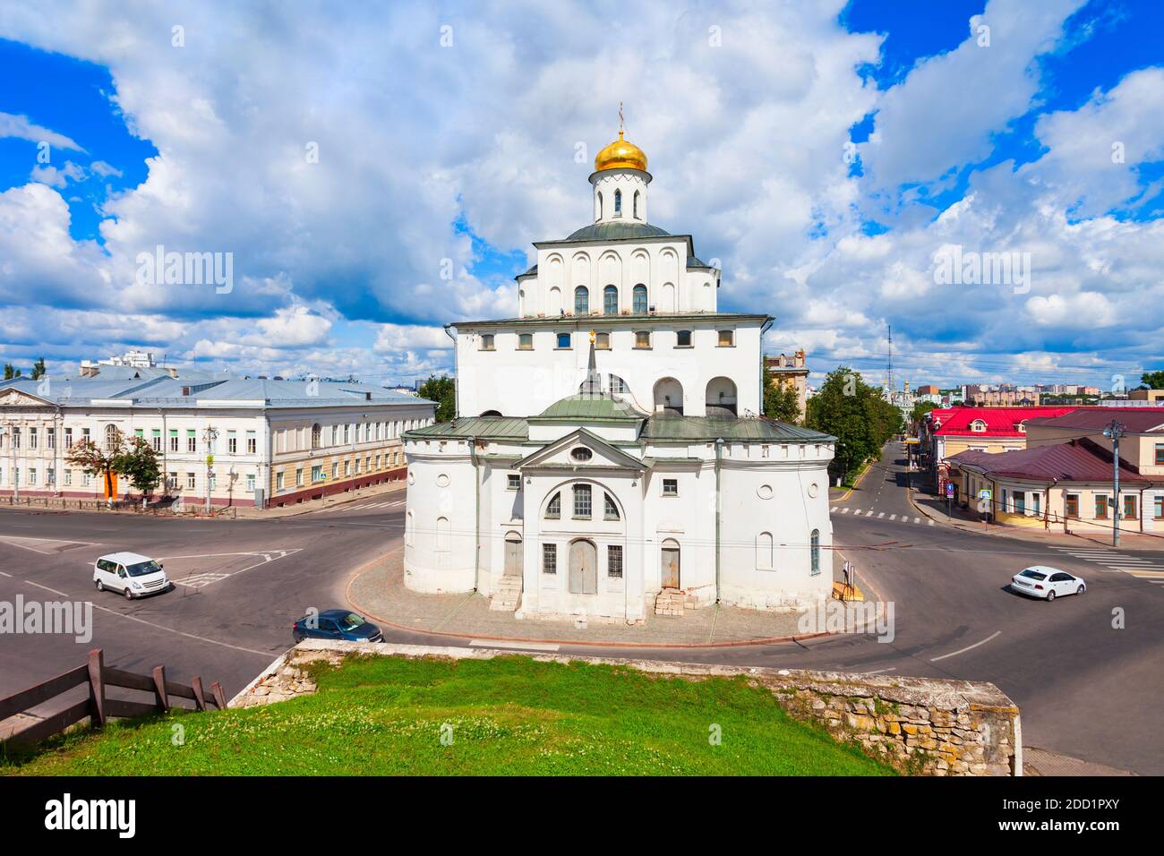 La porta d'oro di Vladimir o Zolotye Vorota è un'antica porta russa nel centro della città di Vladimir, anello d'Oro della Russia Foto Stock