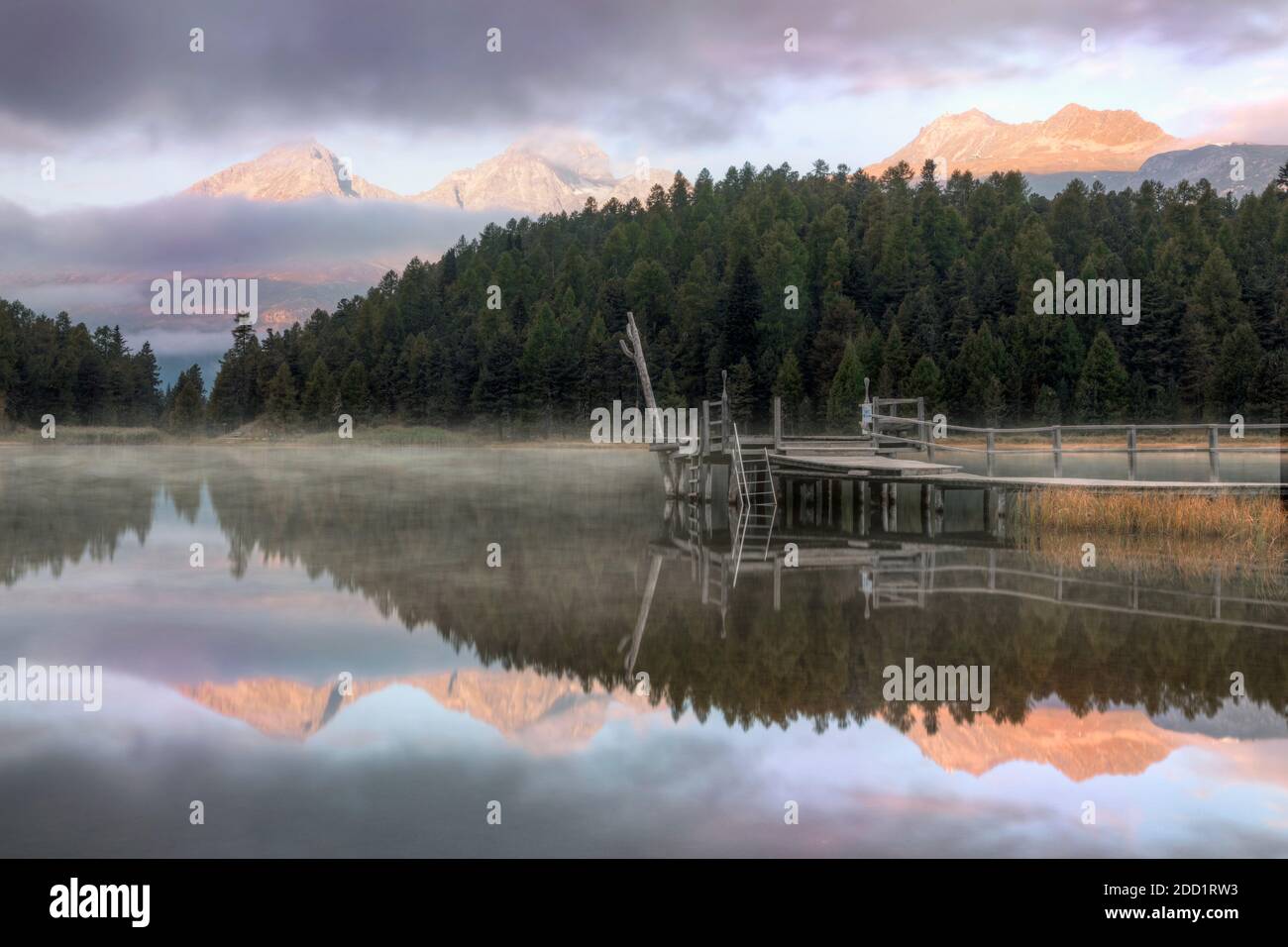 Lago di Staz, St Moritz, Grigioni, Svizzera, Europa Foto Stock