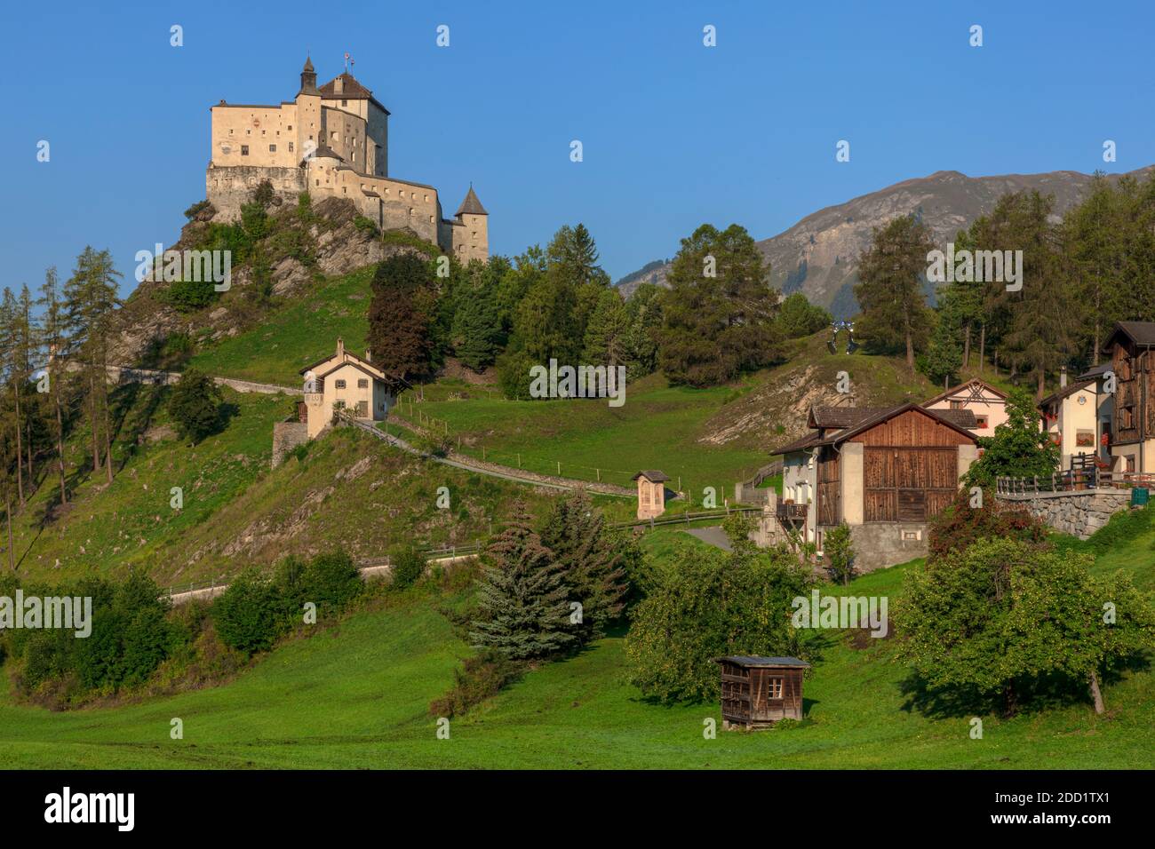 Castello di Tarasp, Scuol, Engadin, Grigioni, Svizzera, Europa Foto Stock