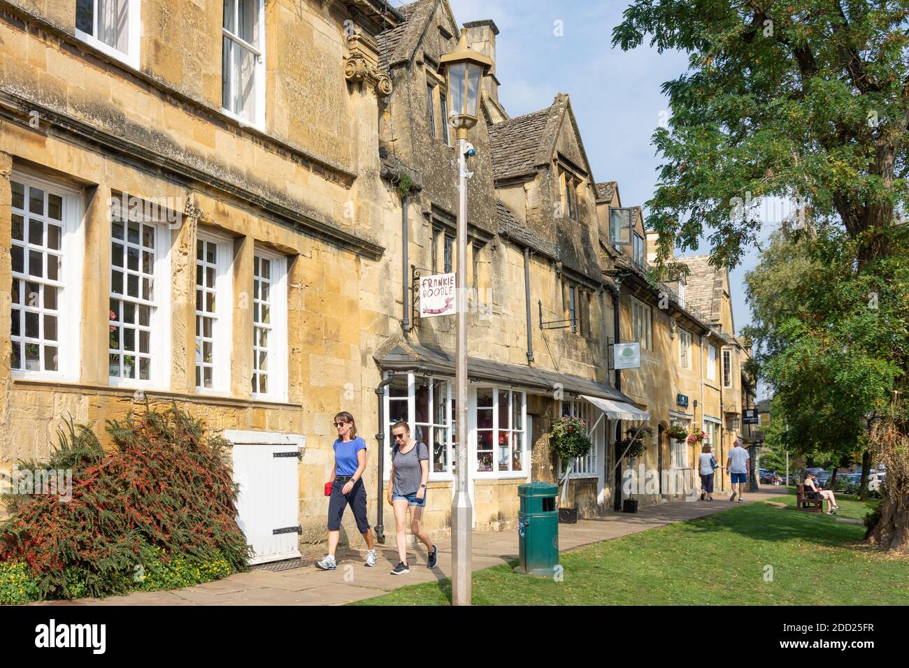 Boutique, High Street, Chipping Campden, Gloucestershire, Inghilterra, Regno Unito Foto Stock