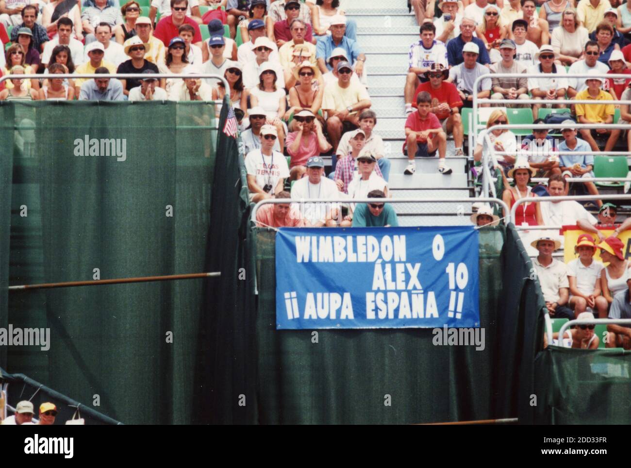 Folla alla Coppa Davis semifinale US vs Spagna, Santander, Spagna 2000 Foto Stock
