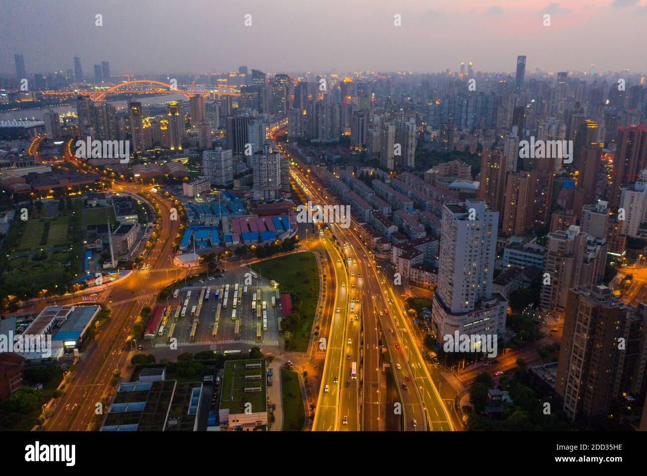 Shanghai città costruzione scenario di notte Foto Stock