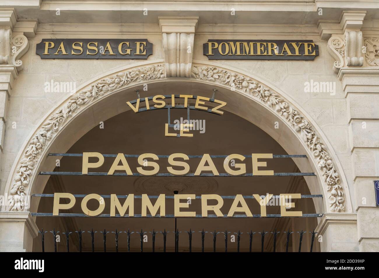 Nantes (Francia nord-occidentale): Centro commerciale "Passage Pommeraye", registrato come monumento storico nazionale (francese "Monument historique"), architetto Foto Stock