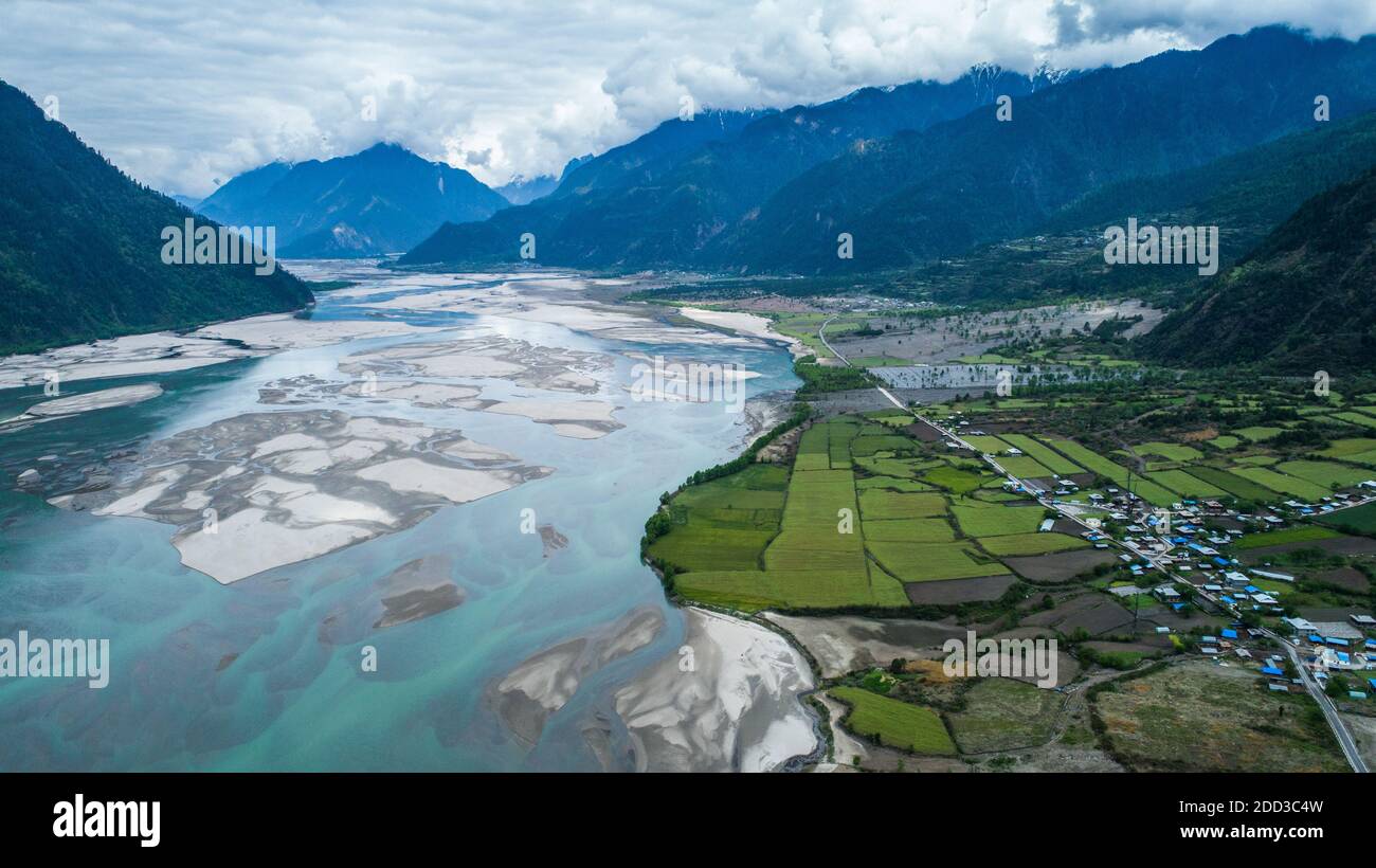Il fiume yarlung zangbo in Tibet Foto Stock
