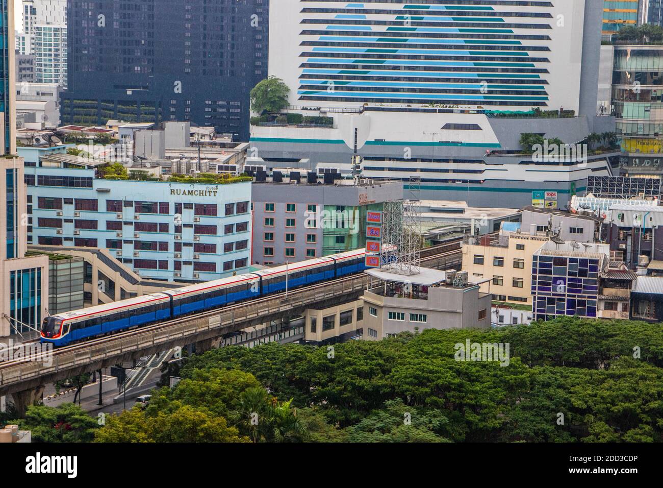 Treno sopraelevato a Bangkok Thailandia Asia Foto Stock