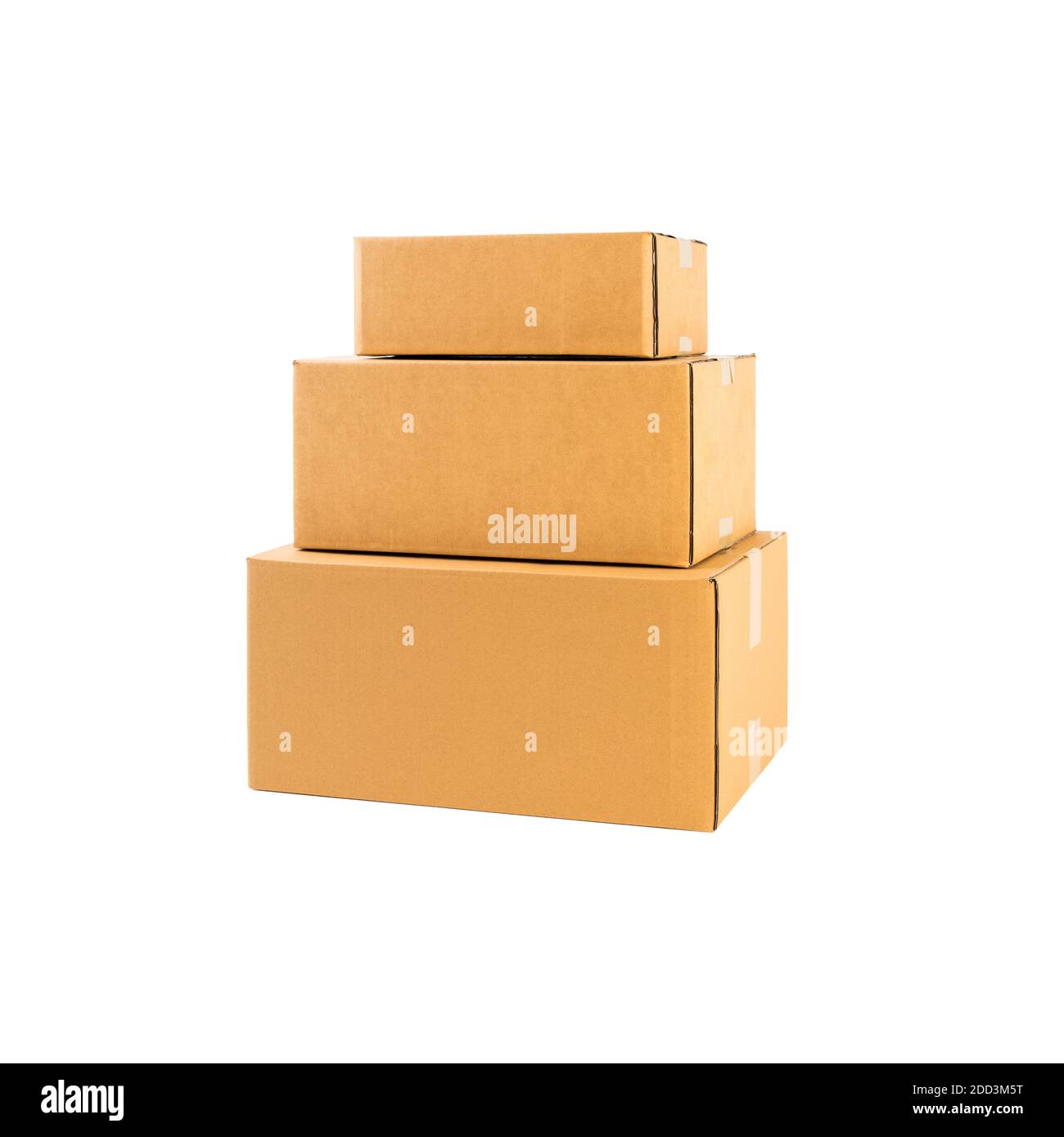 Pila di tre scatole di cartone marrone isolate su sfondo bianco Foto Stock