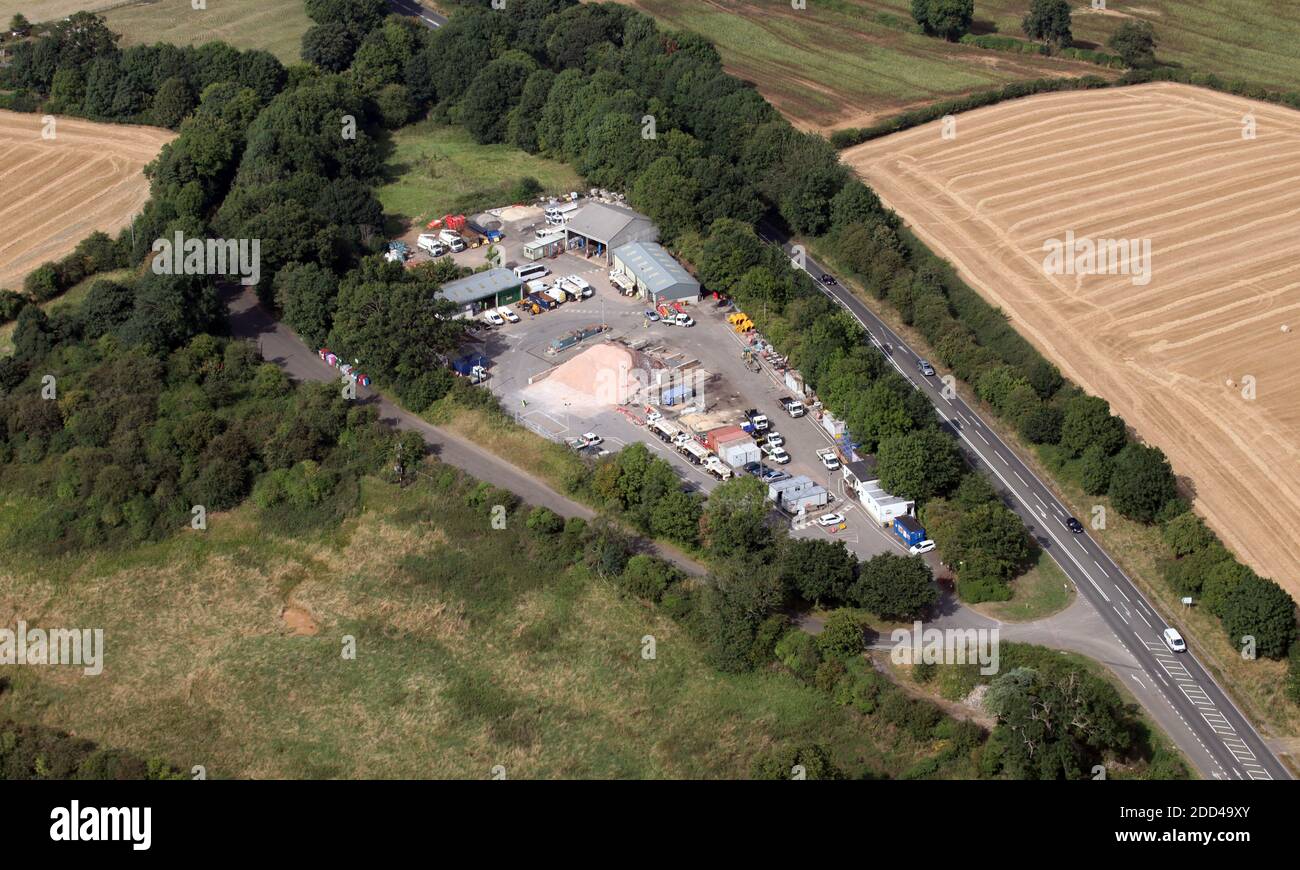 Vista aerea di Deddington Depot, un deposito di manutenzione e gritting delle autostrade. Oxfordshire, Regno Unito Foto Stock