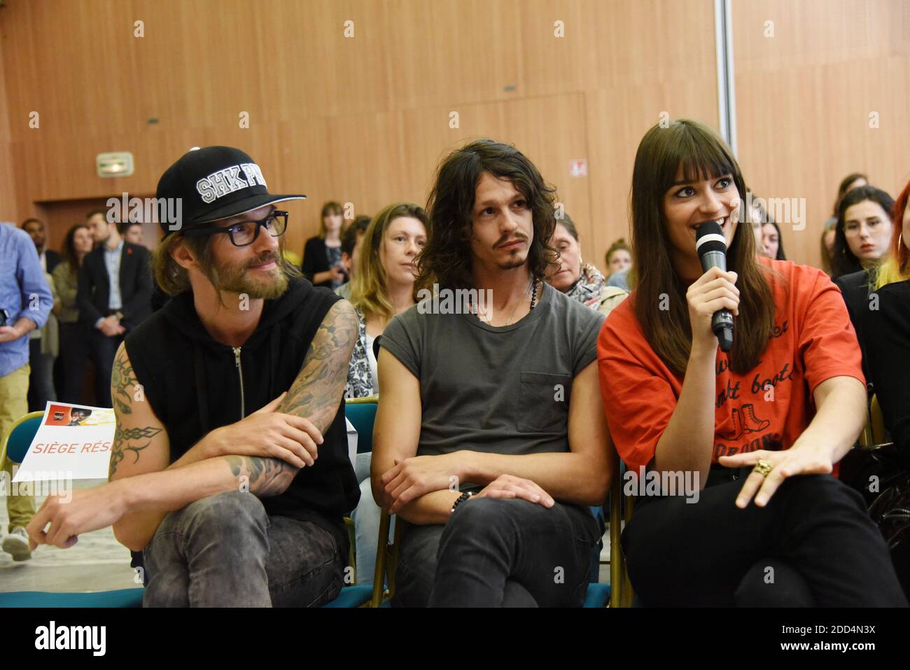 Clara Luciani partecipa alla Conferenza stampa Solidays a Parigi il 5 giugno 2018. Foto di Alain Apaydin/ABACAPRESS.COM Foto Stock