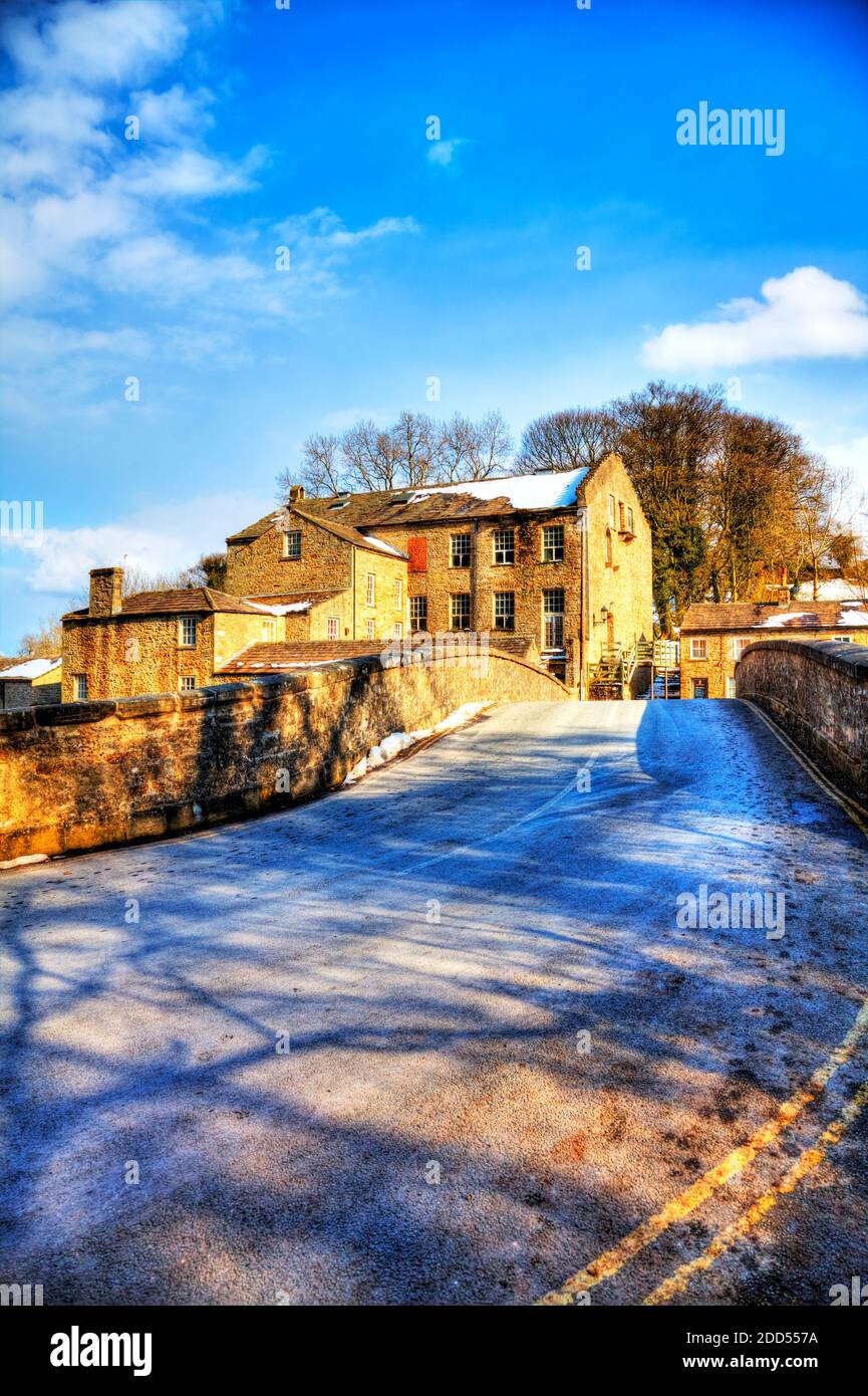 Aysgarth è un villaggio e una parrocchia civile di Wensleydale, Aysgarth Yorkshire, Aysgarth Bridge, Aysgarth UK, Aysgarth Winter, villaggi, Foto Stock