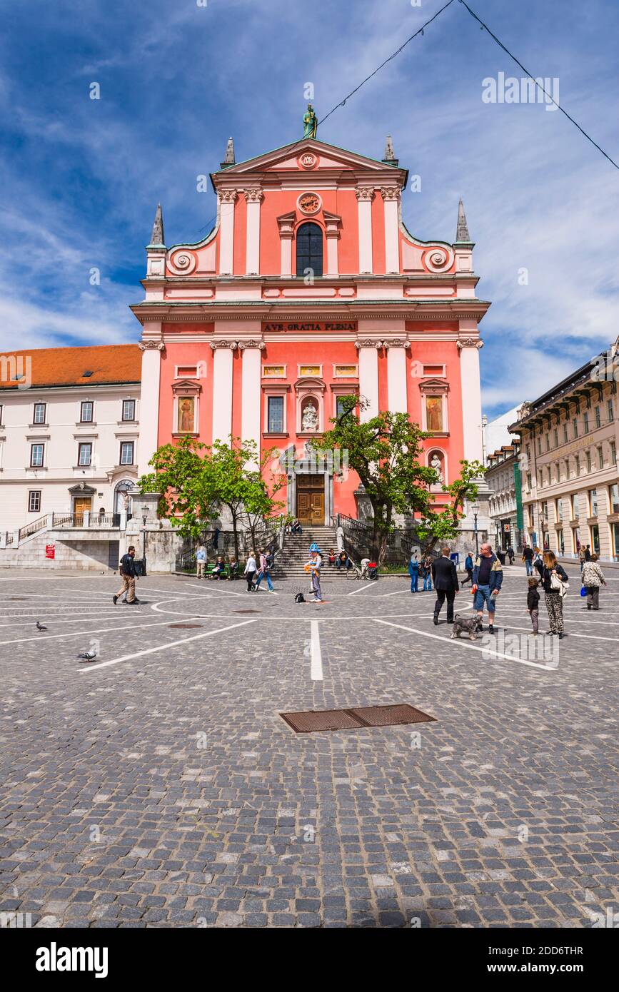 Chiesa francescana dell'Annunciazione a Presernov Trg (Piazza Preseren), Lubiana, Slovenia, Europa Foto Stock