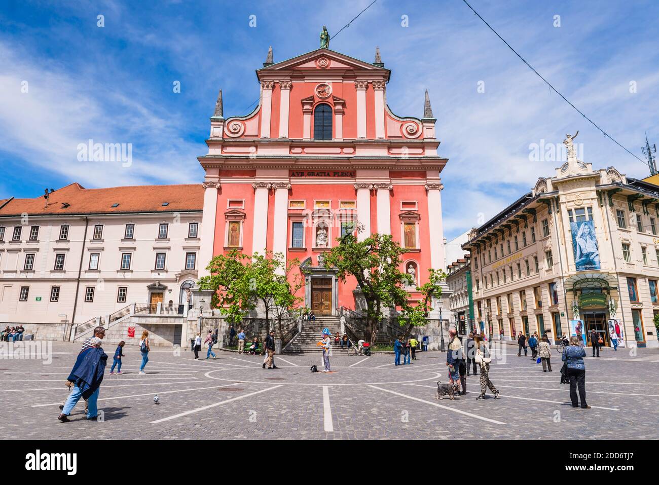 Chiesa francescana dell'Annunciazione a Presernov Trg (Piazza Preseren), Lubiana, Slovenia, Europa Foto Stock