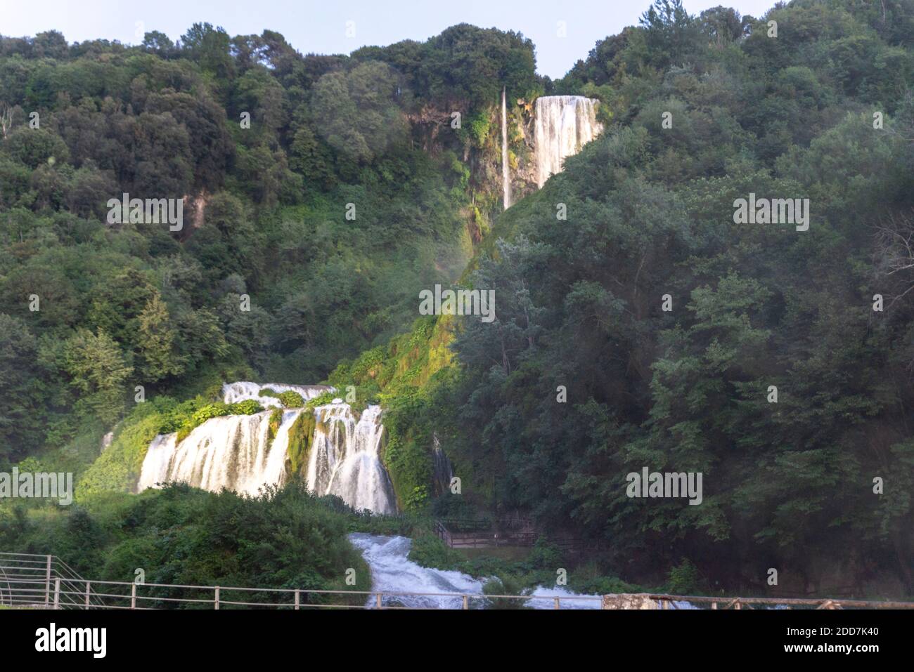 la cascata di marmore è la più alta d'europa in prima serata Foto Stock