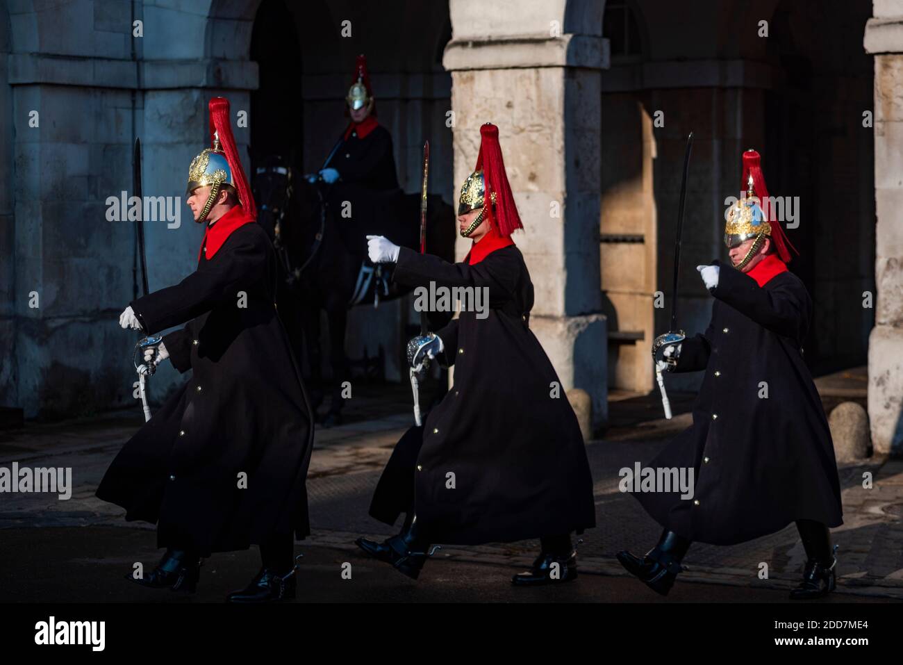 Cambio della guardia, Horse Guards, Westminster, Londra, Inghilterra Foto Stock