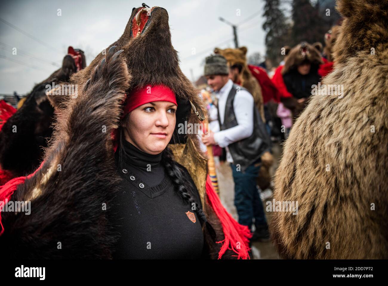 Festa di ballo dell'orso di Capodanno, Comanesti, Moldavia, Romania Foto Stock