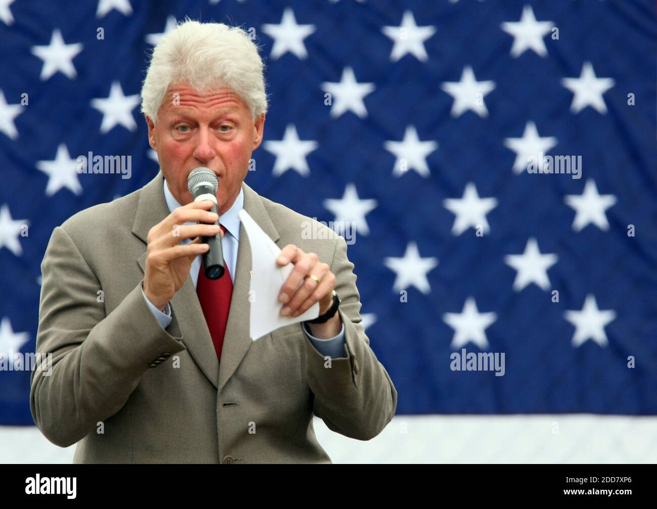 NO FILM, NO VIDEO, NO TV, NO DOCUMENTARIO - l'ex presidente degli Stati Uniti Bill Clinton campagne per conto di sua moglie, democratico presidenziale speranzoso senatore di New York Hillary Rodham Clinton, a Hillsborough, NC, USA Mercoledì, 23 aprile 2008. Foto di Pailin Wedel/Raleigh News & Observer/MCT/ABACAPRESS.COM Foto Stock