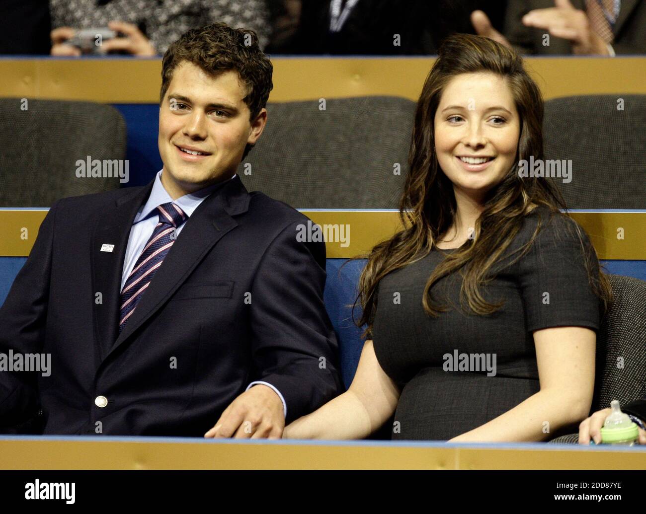 NO FILM, NO VIDEO, NO TV, NO DOCUMENTARIO - la figlia del candidato repubblicano alla vicepresidenza Sarah Palin, Bristol, che è incinta, e il padre-a-be, Levi Johnston, partecipare alla Convention nazionale repubblicana a St. Paul, Minnesota, mercoledì 3 settembre 2008. Foto di Chuck Kennedy/MCT/ABACAPRESS.COM Foto Stock