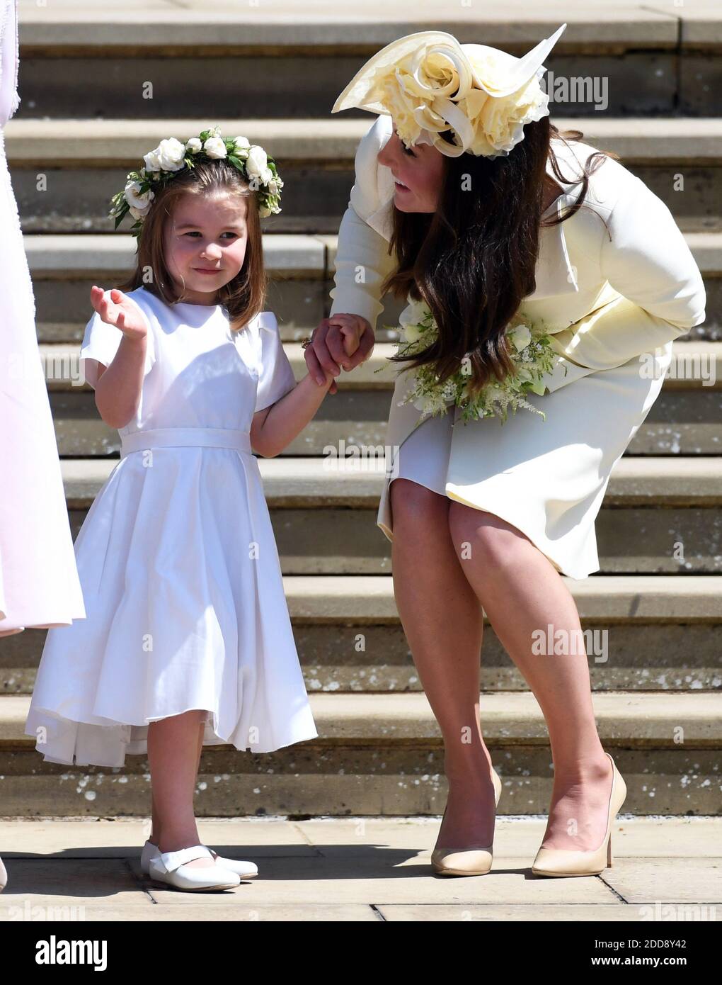 La Britannia Catherine (R), Duchessa di Cambridge e sua figlia Principessa Charlotte (L) lasciano la Cappella di San Giorgio nel Castello di Windsor dopo la cerimonia di matrimonio reale del Principe Harry, Duca di Sussex e di Meghan, Duchessa di Sussex a Windsor, Gran Bretagna, 19 maggio 2018. Alla coppia sono stati conferiti i titoli reali di Duca e Duchessa di Sussex dal monarca britannico. Foto di Neil Hall / ABACAPRESS.COM Foto Stock