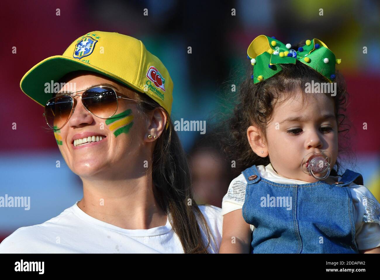 Le mogli e le fidanzate brasiliane alla Coppa del mondo FIFA Brasile contro Serbia, lo Stadio Spartak, Mosca, Russia, il 27 giugno 2018. Foto di Christian Liegi/ABACAPRESS.COM Foto Stock