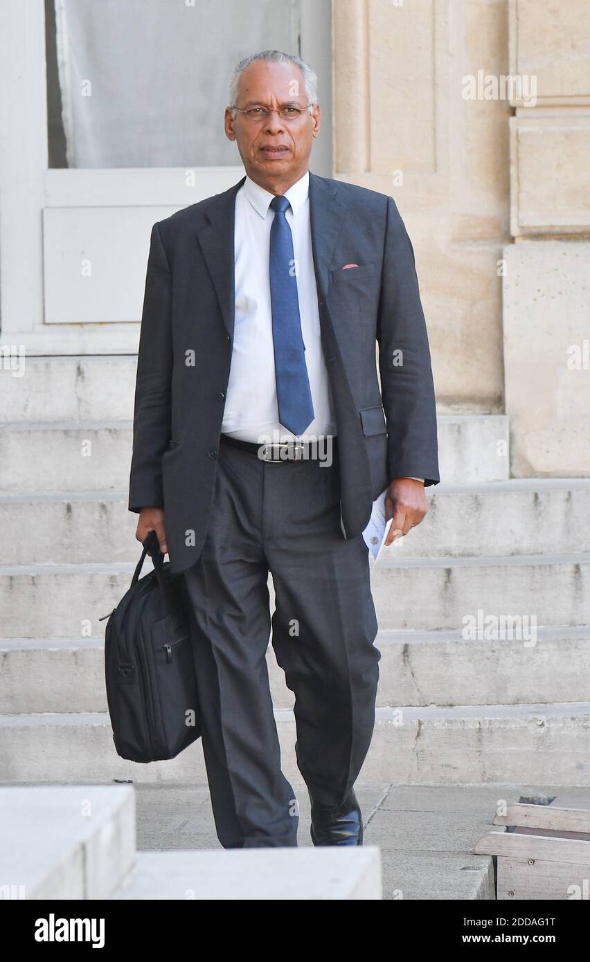 Victorin Lurel, rappresentante del territorio francese d'oltremare della Guadalupa, arriva a Parigi per una cena di lavoro con il presidente francese il 27 giugno 2018. Foto di Laurent Zabulon/ABACAPRESS.COM Foto Stock