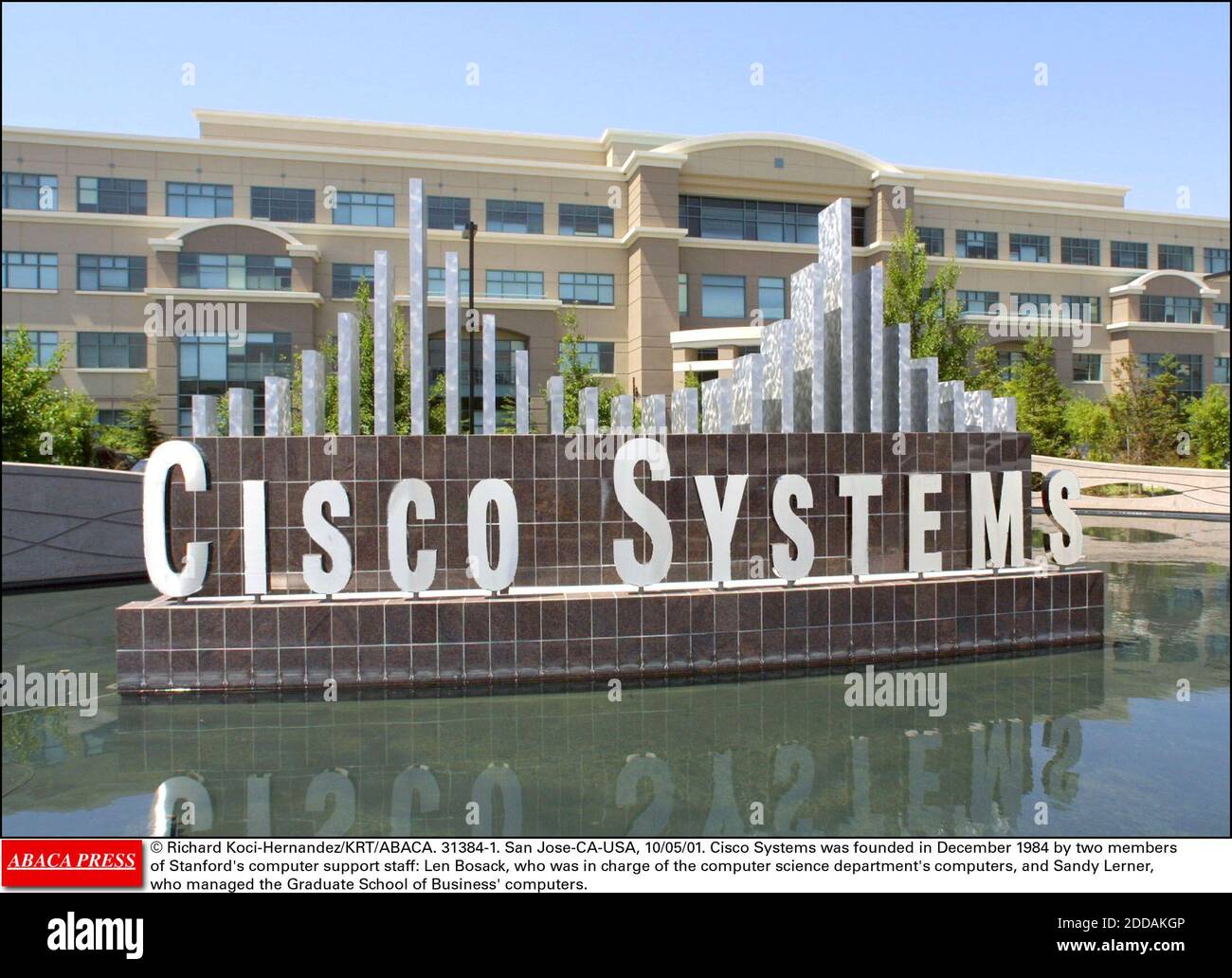 NO FILM, NO VIDEO, NO TV, NO DOCUMENTARIO - © RICHARD KOCI-HERNANDEZ/KRT/ABACA. 31384-1. San Jose-CA-USA, 10/05/01. Cisco Systems è stata fondata nel dicembre 1984 da due membri del personale di supporto informatico di Stanford: Len Bosack, responsabile dei computer del dipartimento di informatica, e Sandy Foto Stock