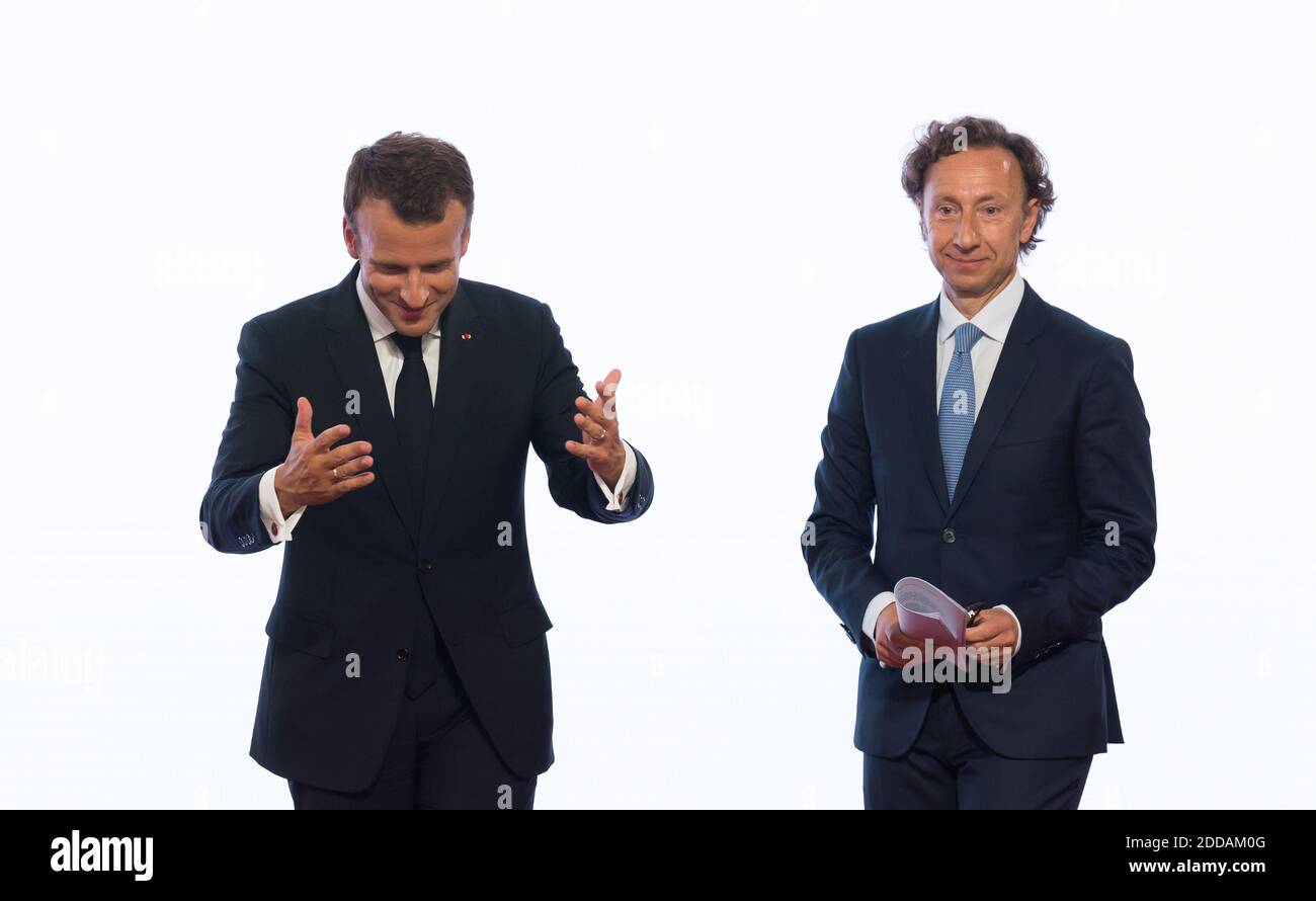 Il presidente francese Emmanuel Macron e il suo consulente speciale culturale e ospite televisivo francese Stephane Bern insieme a Brigitte Macron e il ministro francese della Cultura e della comunicazione Francoise Nyssen partecipano ad una conferenza per presentare un piano per la conservazione dei siti di eretaggio presso il palazzo Elysee di Parigi, Francia, il 31 maggio 2018. Foto di Jacques witt/pool/ABACAPRESS.COM Foto Stock