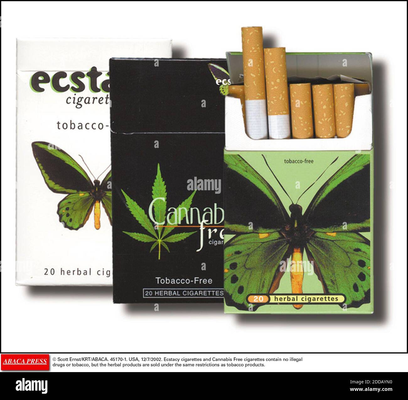 NESSUN FILM, NESSUN VIDEO, NESSUNA TV, NESSUN DOCUMENTARIO - © SCOTT ERNST/KRT/ABACA. 45170-1. USA, 12/7/2002. Le sigarette Ecstacy e le sigarette gratuite Cannabis non contengono droghe illegali o tabacco, ma i prodotti a base di erbe sono venduti con le stesse restrizioni dei prodotti del tabacco. Foto Stock
