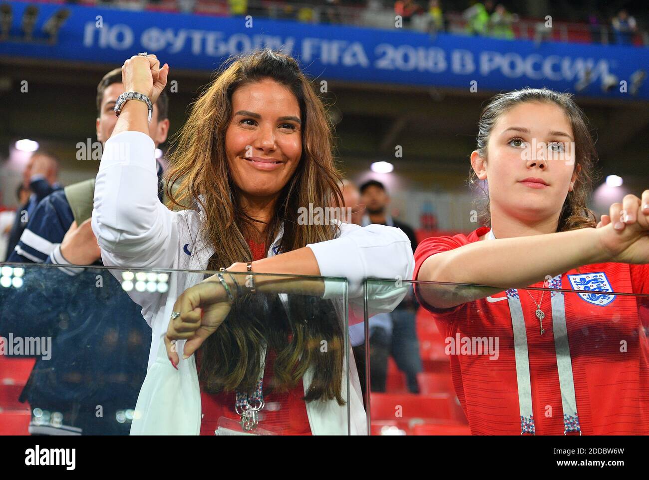 Charlotte Trippier, moglie del Kieran Trippier d'Inghilterra e il loro figlio Jacob Trippier partecipano al gioco finale 1/8 tra Colombia e Inghilterra alla Coppa del mondo FIFA 2018 a Mosca, Russia, il 3 luglio 2018. Foto di Christian Liegi/ABACAPRESS.COM Foto Stock