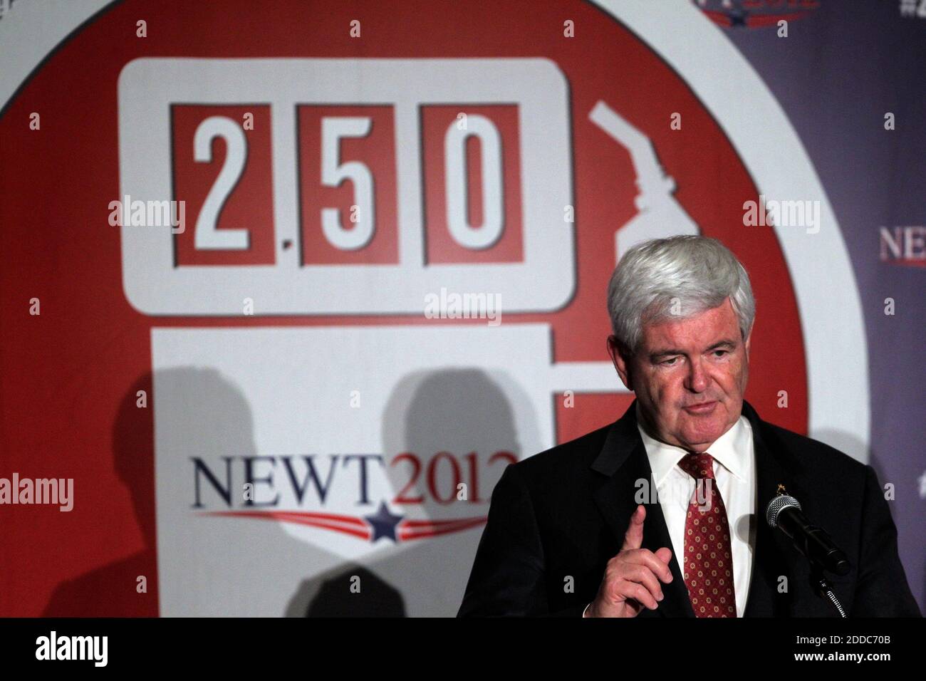 NO FILM, NO VIDEO, NO TV, NO DOCUMENTARIO - il candidato presidenziale repubblicano Newt Gingrich parla ai sostenitori al Donald E. Stephens Convention Center di Rosemont, Illinois, USA mercoledì 14 marzo 2012. Foto di Chris Sweda/Chicago Tribune/MCT)/ABACAPRESS.COM Foto Stock