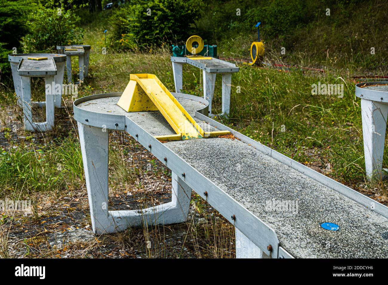 Campo da golf da tavolo fatiscente a Bad Kissingen, Germania Foto Stock